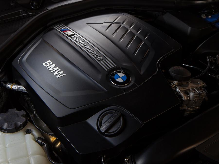  BMW M235i Coupe 2014 года  (AU) (фото 4 из 12)